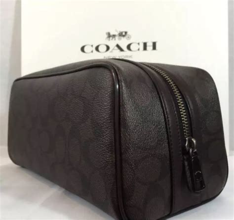 Sobaquera Hombre Coach De Piel Travel Kit .